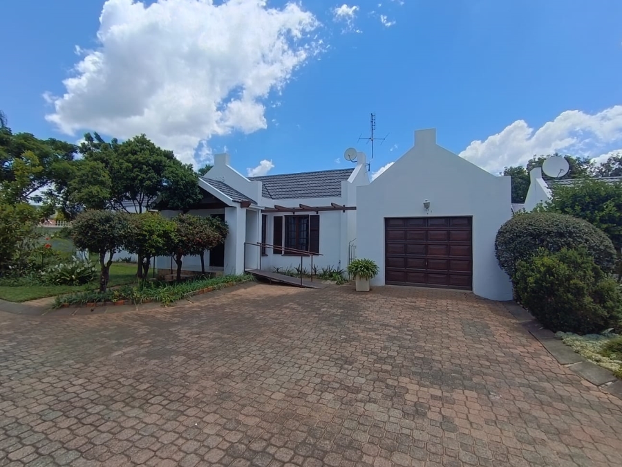 3 Bedroom Property for Sale in Protea Park North West
